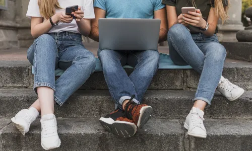 How to Use Social Media Responsibly